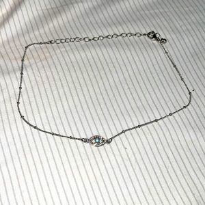 Eye pendant choker